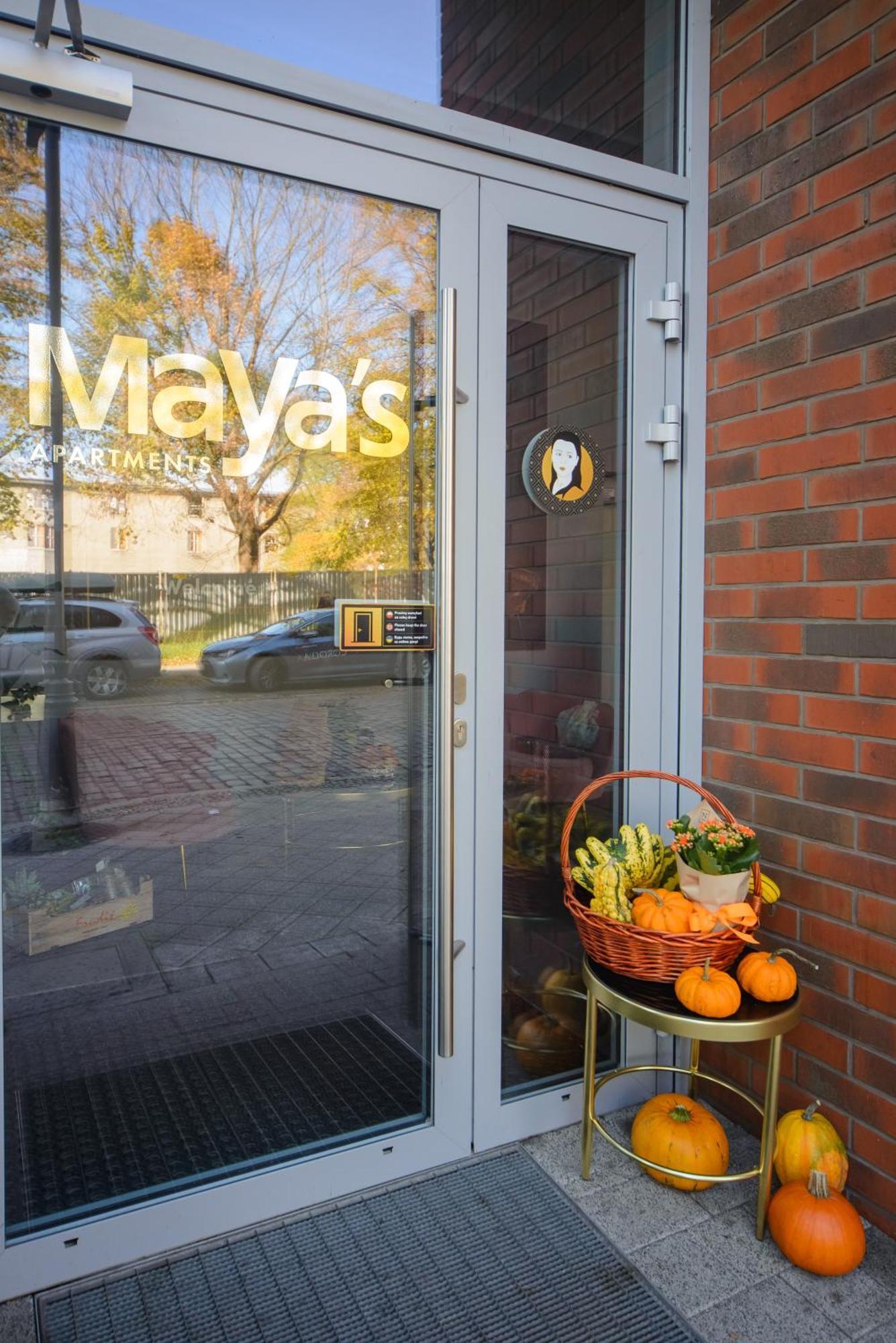Maya'S Apartments 格但斯克 外观 照片